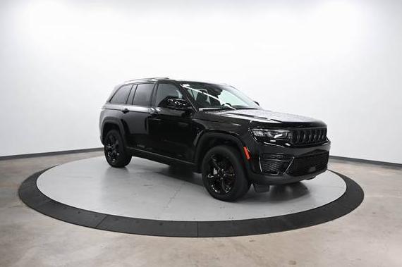 JEEP GRAND CHEROKEE 2023 1C4RJHAGXP8870798 image